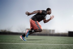 开云体育平台APP-当F1引擎在玻利维亚高原轰鸣，一场跨越维度的争冠启示