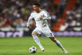 开云体育官网-欧冠决赛焦点战，比利亚雷亚尔狂胜德国，小城奇迹如何撕裂钢铁战车？