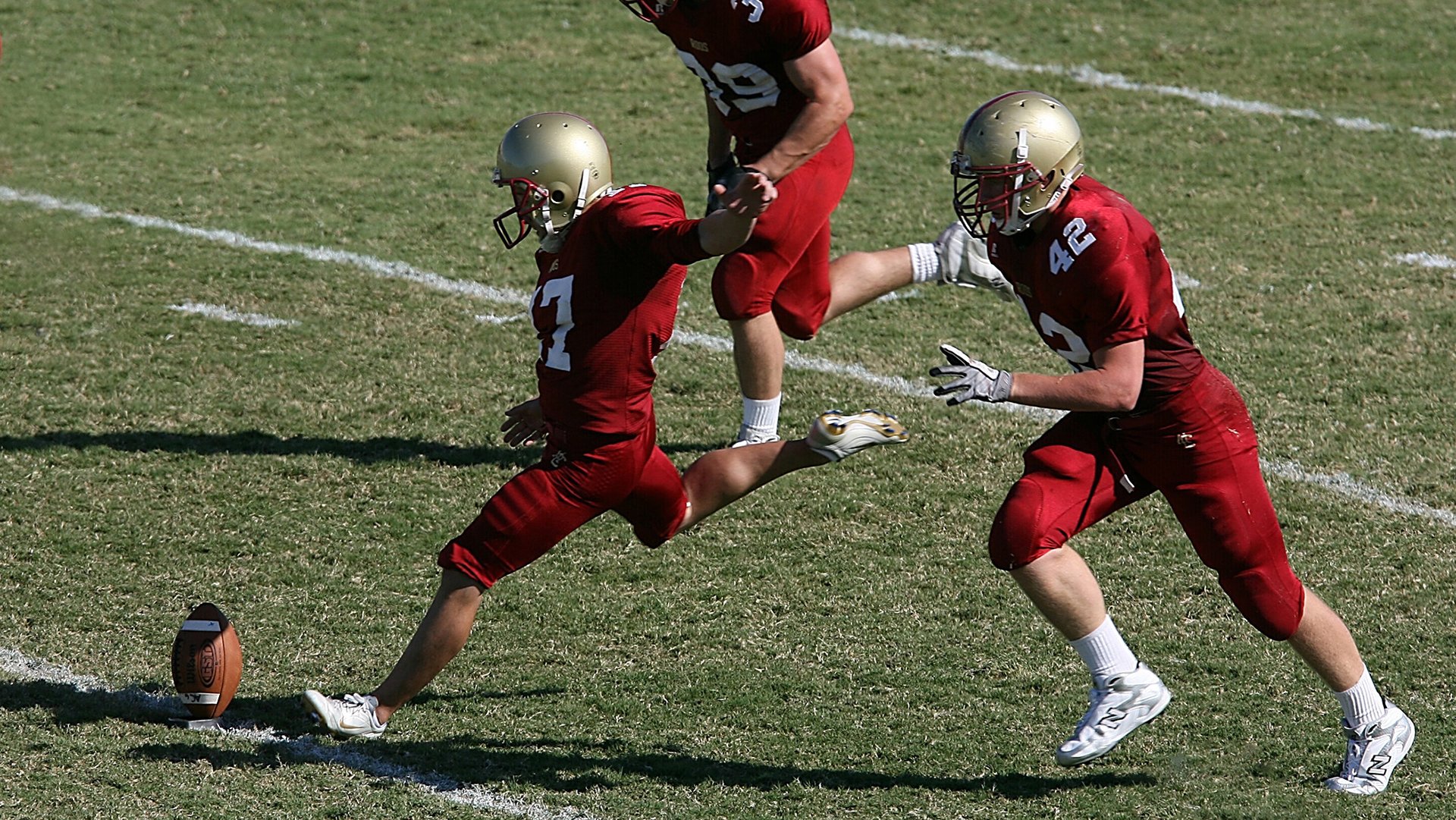 厄瓜多尔拿下英格兰，穆勒如何成为改写历史的关键先生