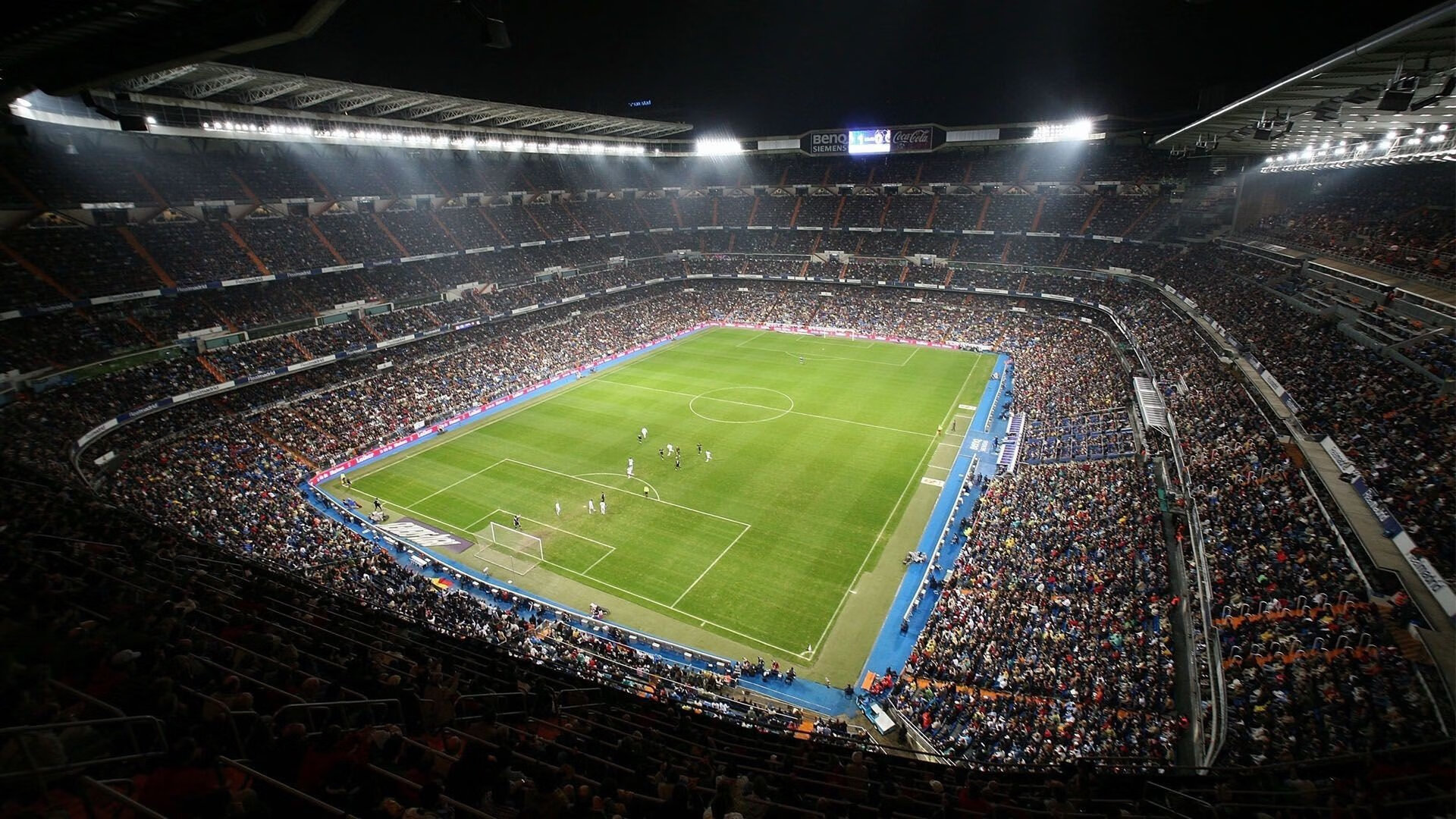 替补奇兵亮剑,捷克力克乌拉圭—德容导演A组冷门之夜